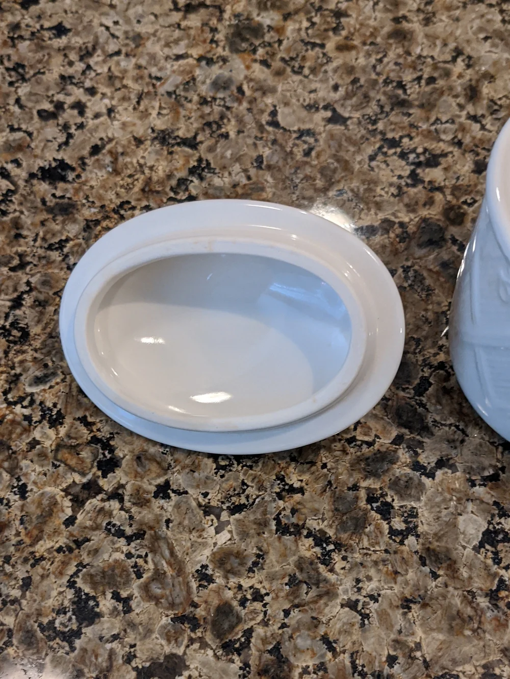 Mikasa ENGLISH COUNTRYSIDE (White) Sugar Bowl & Lid